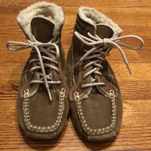 UGG Australia CASTELLO Ankle Boot